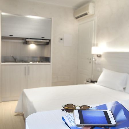 Marina Beach Suite Hotel Rimini Buitenkant foto