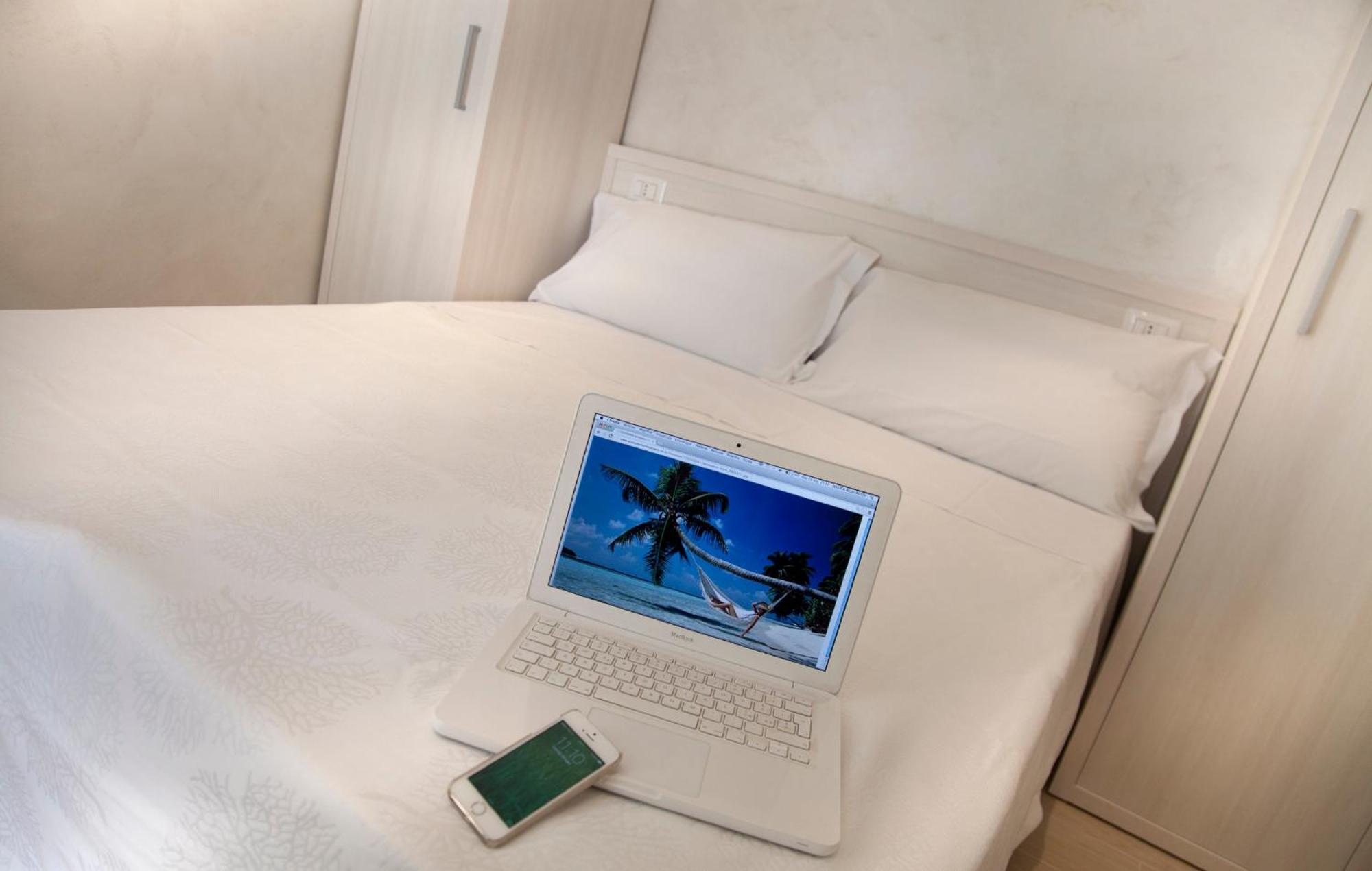 Marina Beach Suite Hotel Rimini Buitenkant foto